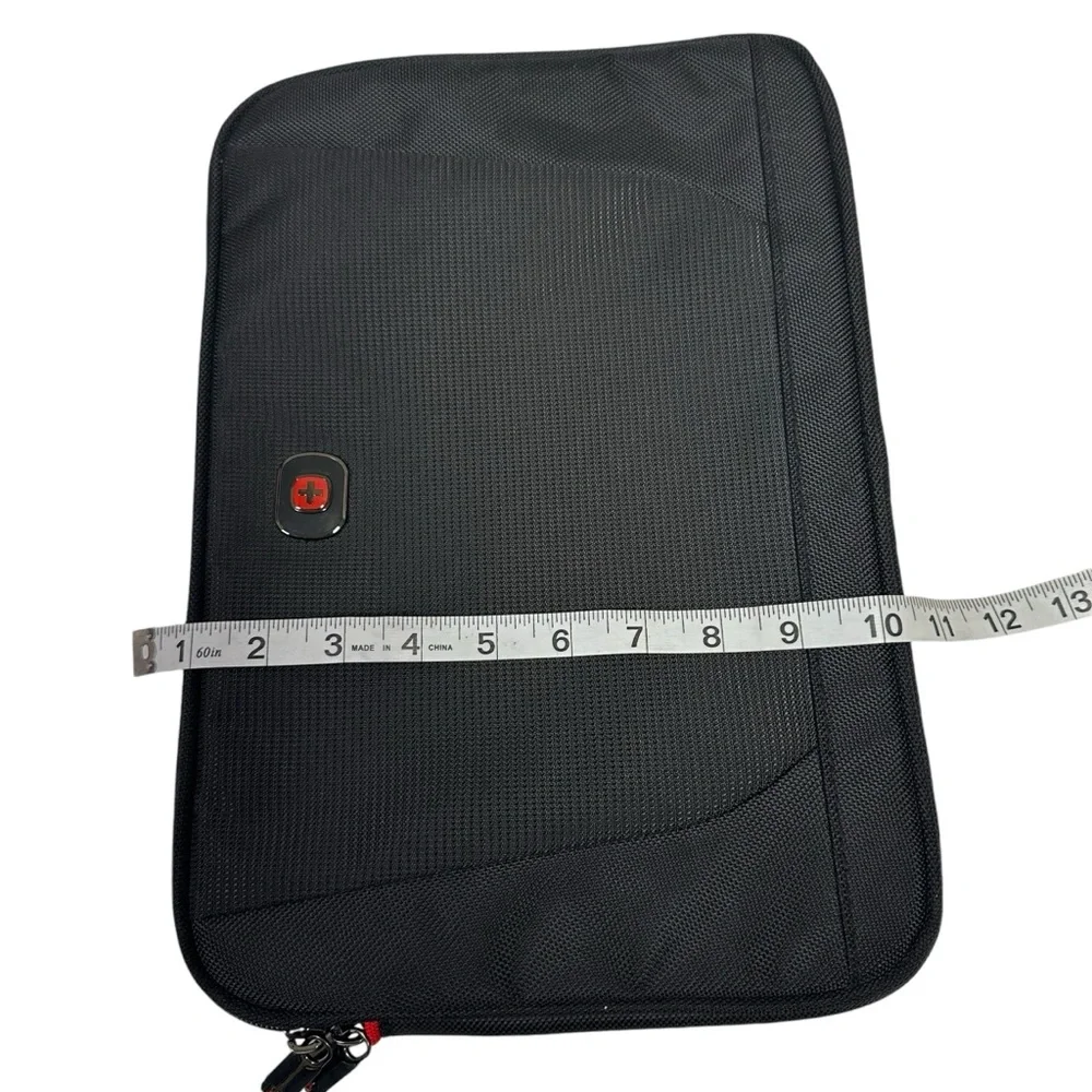 Swiss+Gear Wenger Beta 14 inch Slimline Laptop or tablet Sleeve Black !!